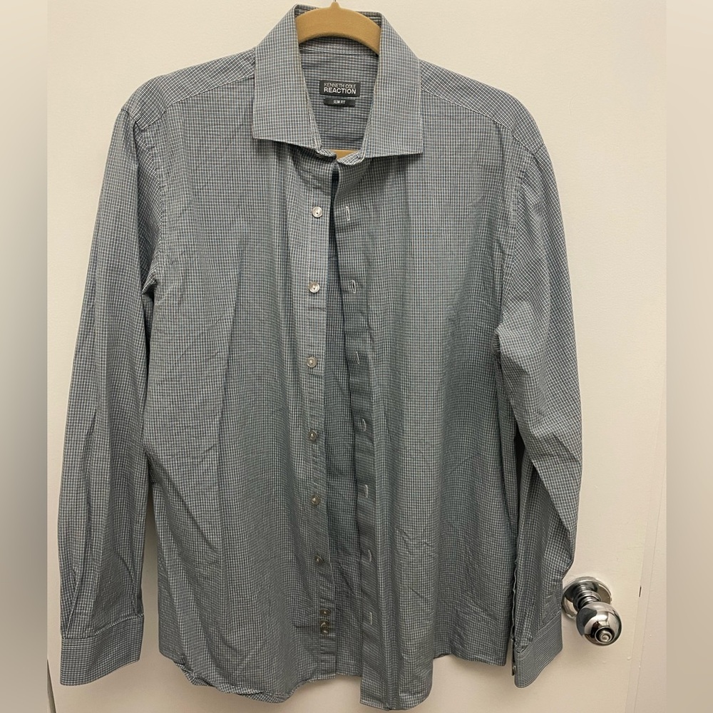 Men’s button up dress shirt